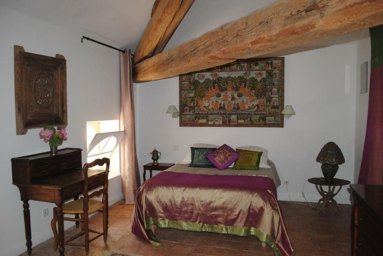 Les Routes Du Monde Bed & Breakfast Saint-Geniès-de-Comolas Екстериор снимка
